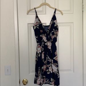[BUNDLE ONLY] NWOT Navy floral dress